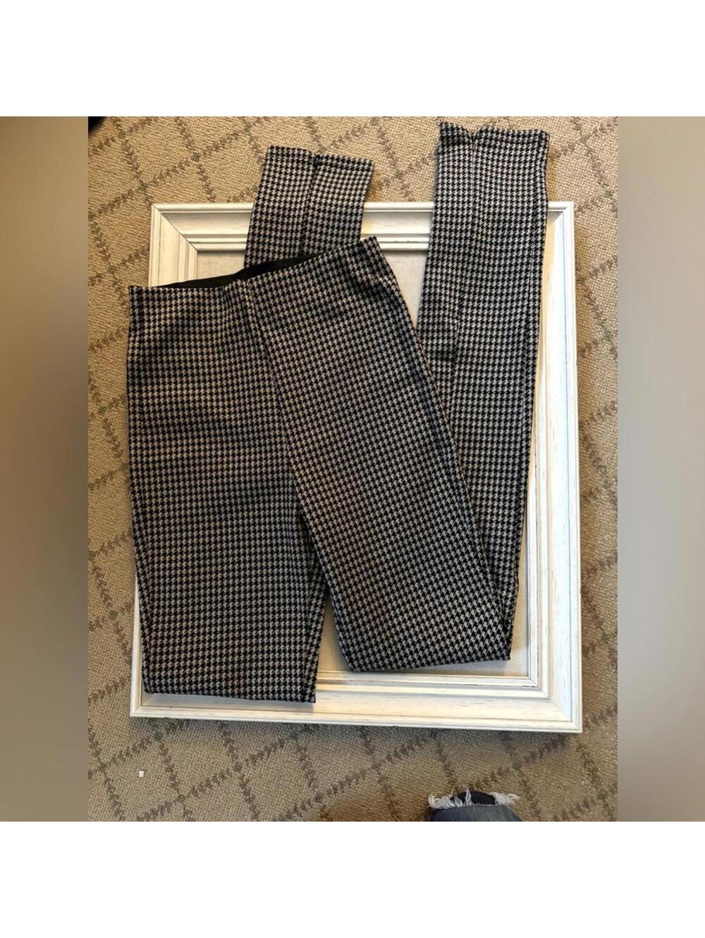 Zara tan and black houndstooth stretch pants leggings wirh side slit S NWOT